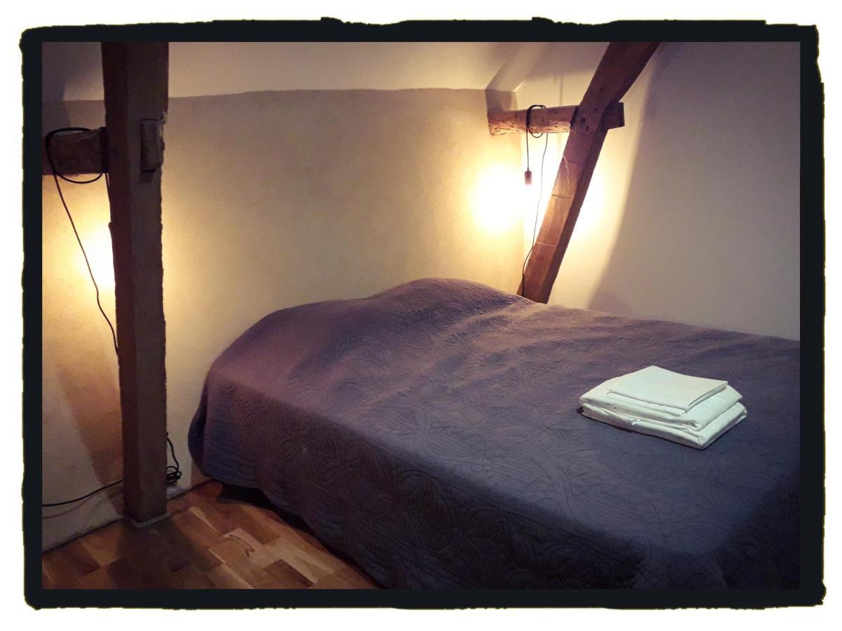 Ecogite Rural La Cle Des Champs Peyrelongue-Abos エクステリア 写真
